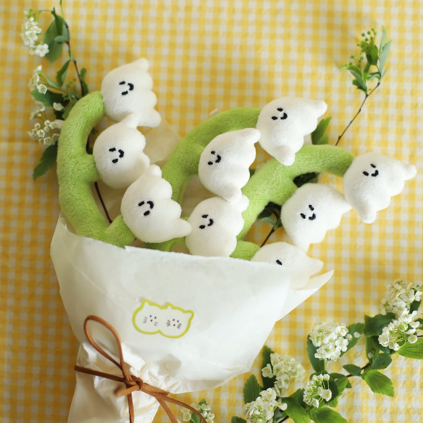 Daily White | Lily of the Valley Plush Charm