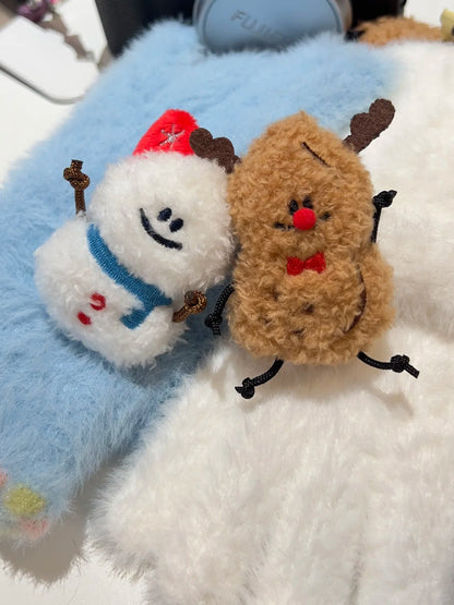 Fickle Plan | Mini Peanut Christmas Keychain